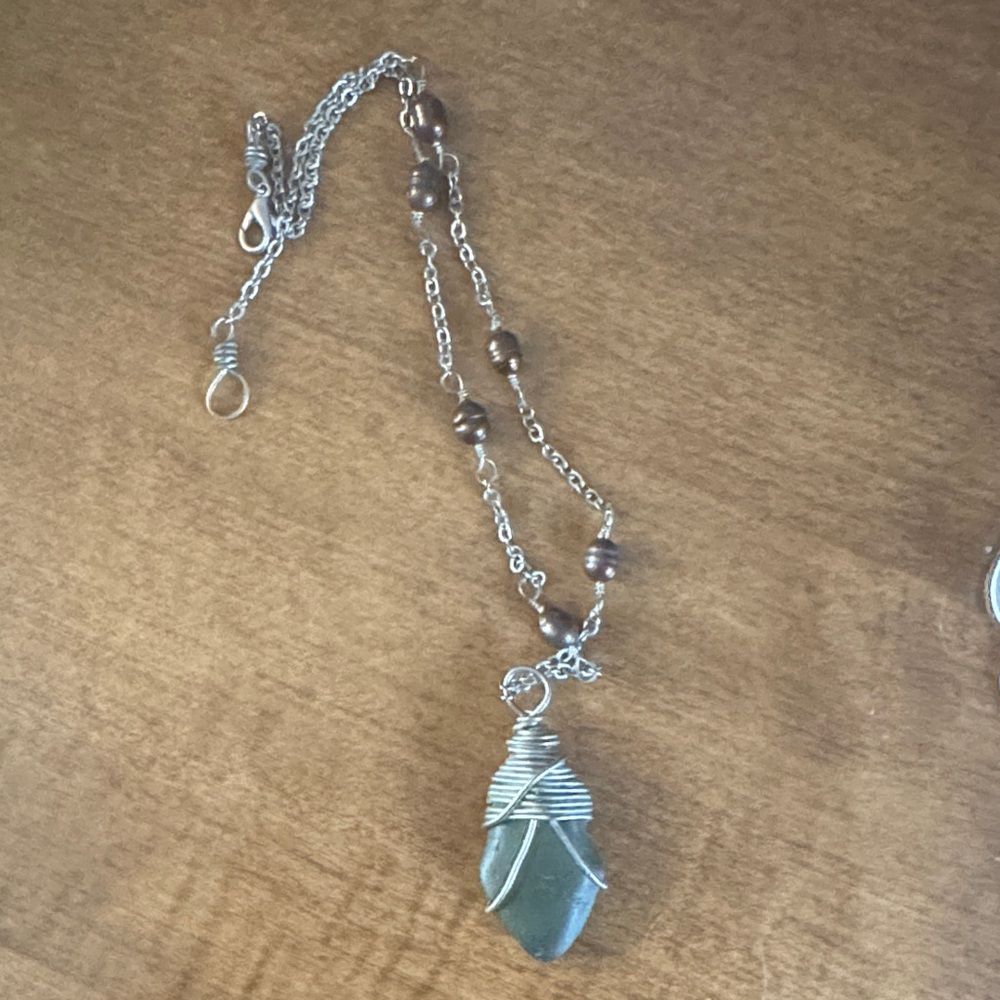 Sea glass and wire necklace